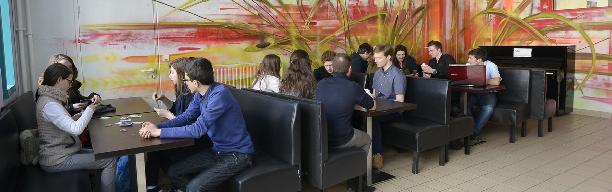 lyc_foyer